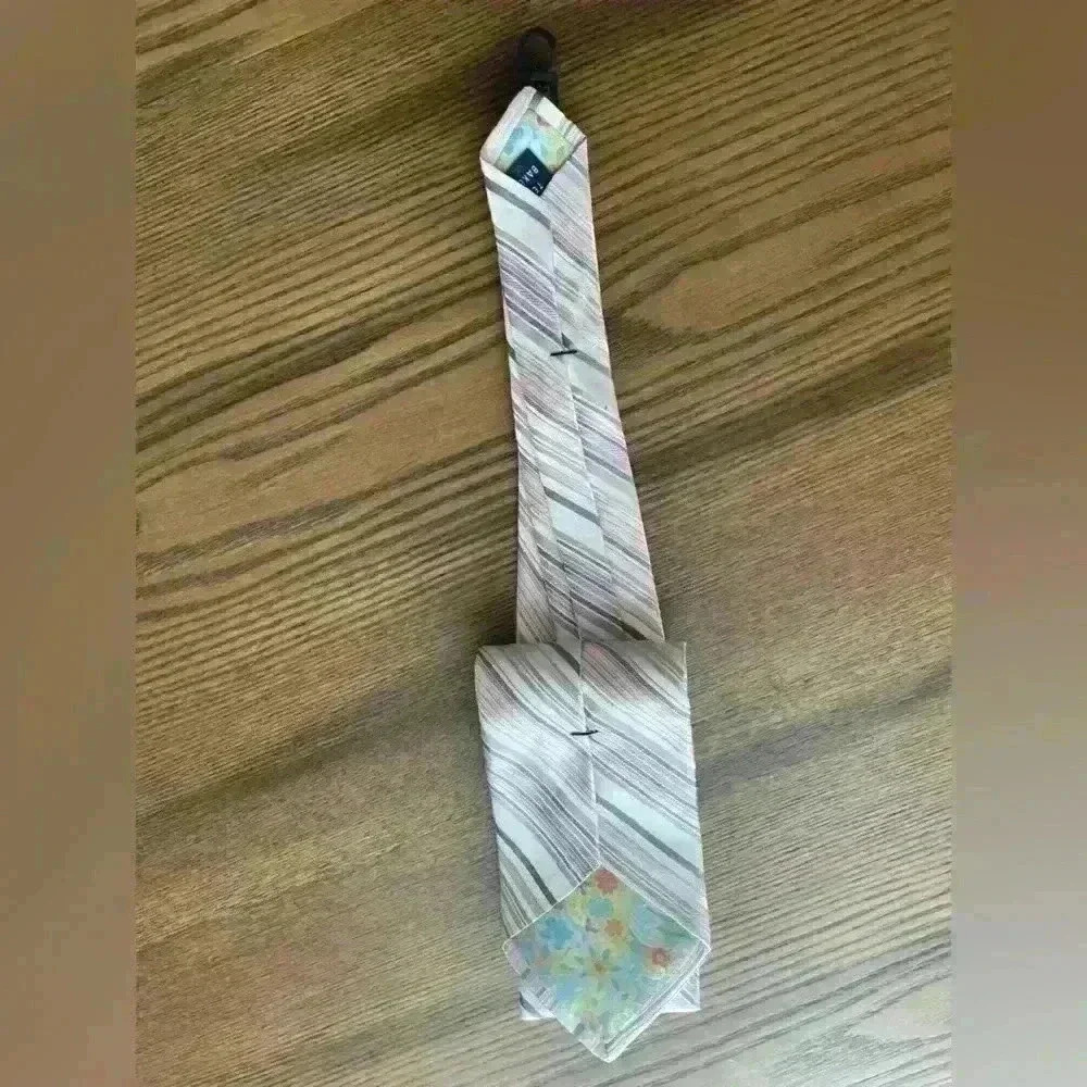 Gently Used Ted Baker London Mens Tie Pink striped - Picture 2 of 7